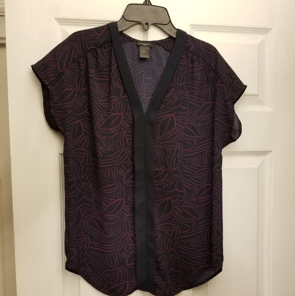 💜3 for $18 Ann Taylor Top in XXSP